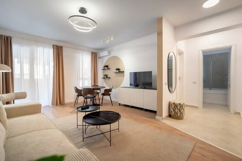 Nasaud 77, apartament 2 camere, mobilat cu designer, direct proprietar.
