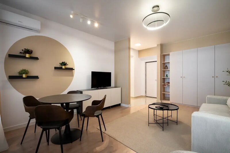 Nasaud 77, apartament 2 camere, mobilat cu designer, direct proprietar.
