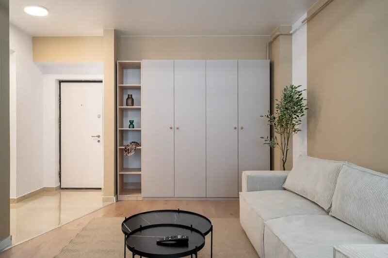 Nasaud 77, apartament 2 camere, mobilat cu designer, direct proprietar.